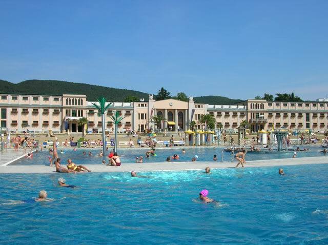 Termální lázně RoemerTherme v Baden u Vídně
